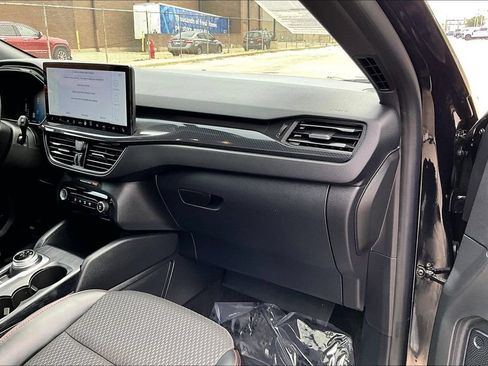 Used 2024 Ford Escape ST-Line w/ Tech Pack #1 AWD/4WD image 15