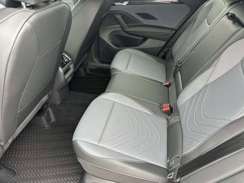 New 2026 Volkswagen Tiguan SE R-Line AWD/4WD image 17