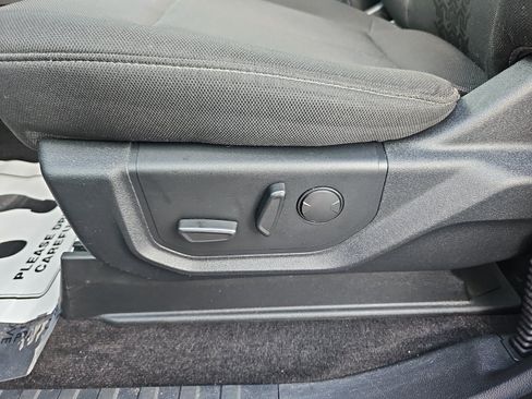 Used 2019 Ford F150 XLT w/ Equipment Group 302A Luxury AWD/4WD image 24