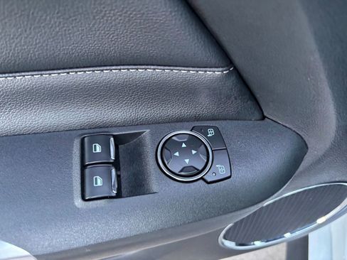 Used 2022 Ford Mustang Premium image 14