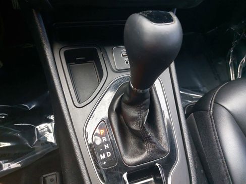 Used 2020 Jeep Cherokee Latitude Plus image 23