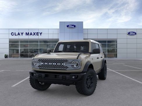 New 2026 Ford Bronco Badlands AWD/4WD image 2