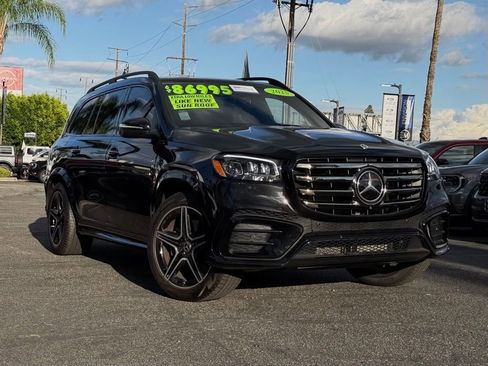 Used 2025 Mercedes-Benz GLS 450 4MATIC image 2