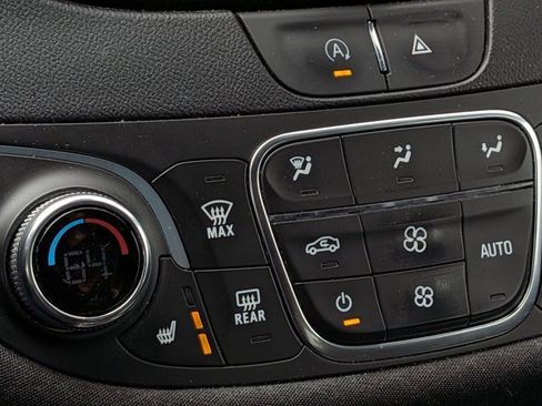 Used 2023 Chevrolet Malibu LT FWD image 12