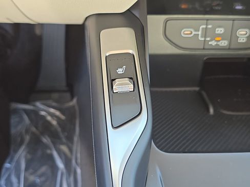 New 2026 Kia Sorento S w/ S Panoramic Sunroof Package image 29