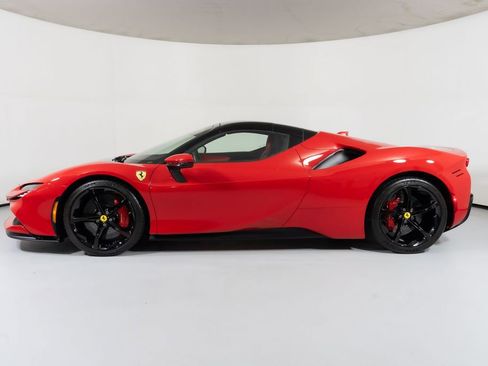 Used 2025 Ferrari SF90 Spider AWD/4WD image 12