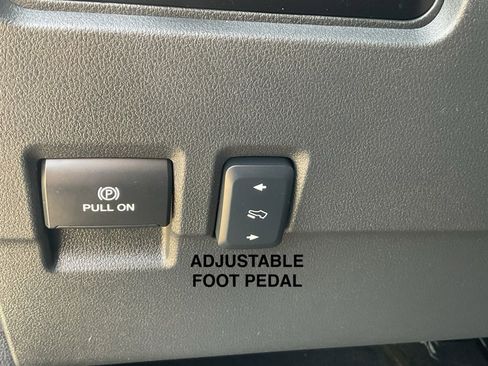 Used 2024 Ford F250 Lariat w/ Lariat Ultimate Package image 18