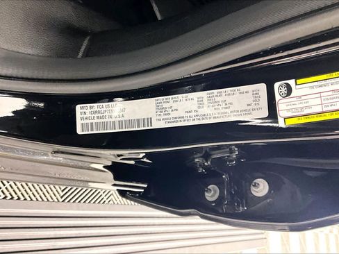 Used 2025 RAM 1500 Laramie image 36