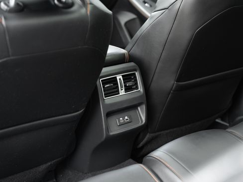 Used 2019 Nissan Maxima SR w/ Premium Package image 28