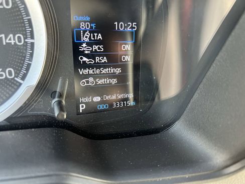 Used 2022 Toyota Corolla Cross L FWD image 22