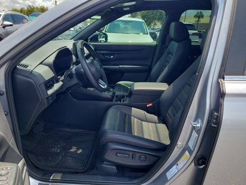 Used 2025 Honda CR-V Sport-L image 16