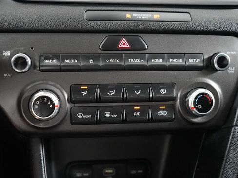 Used 2022 Kia Sportage LX FWD image 23