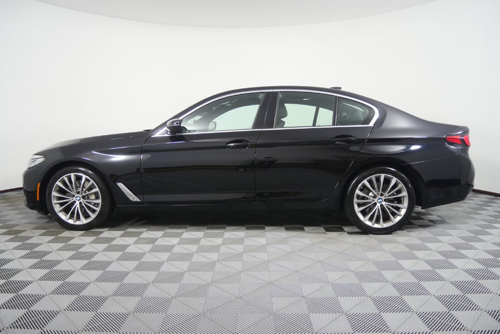 Certified 2023 BMW 530i xDrive w/ Convenience Package AWD/4WD image 7