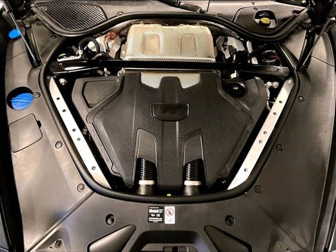 Certified 2025 Porsche Panamera GTS image 15