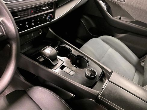 Used 2023 Nissan Rogue S image 20