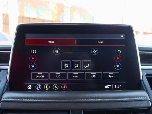 Used 2021 Chevrolet Suburban High Country w/ Premium Package image 35