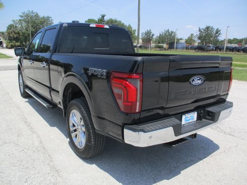 Used 2025 Ford F150 Lariat w/ Equipment Group 502A High AWD/4WD image 5