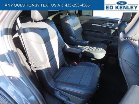 Used 2025 Ford Explorer ST-Line w/ Premium Package AWD/4WD image 33