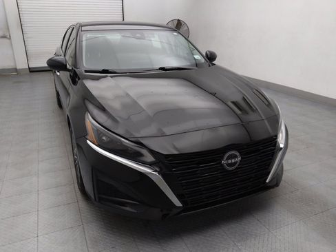 Used 2023 Nissan Altima 2.5 SV image 14