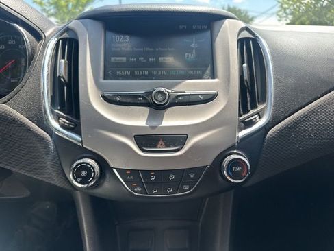 Used 2016 Chevrolet Cruze LS FWD image 12