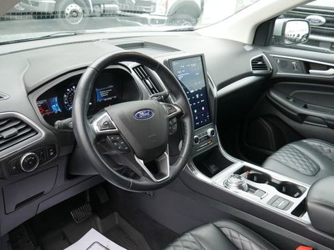 Used 2023 Ford Edge Titanium AWD/4WD image 15