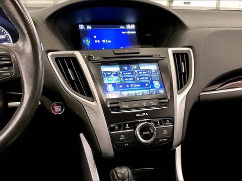 Used 2017 Acura TLX w/ Technology Package image 6