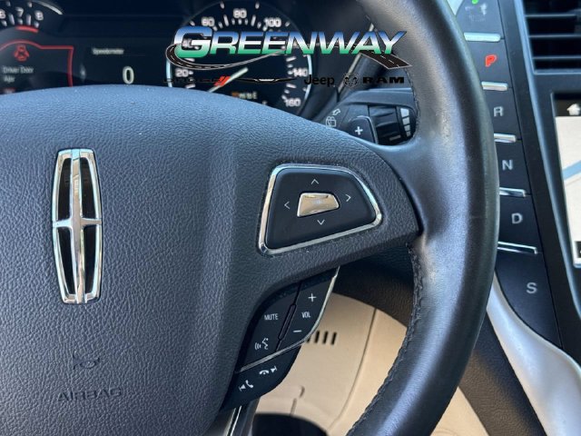 Used 2018 Lincoln MKC Reserve FWD image 31