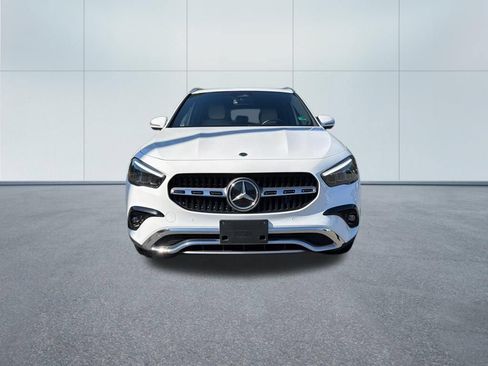 Used 2025 Mercedes-Benz GLA 250 4MATIC w/ Winter Package image 3