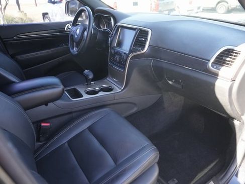 Used 2014 Jeep Grand Cherokee Limited image 17