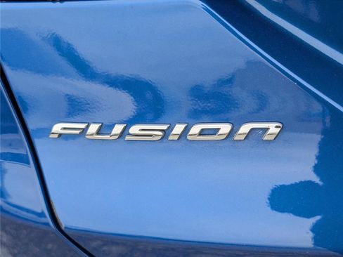 Used 2018 Ford Fusion S FWD image 9