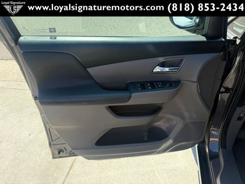 Used 2017 Honda Odyssey EX-L image 22