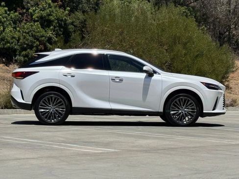 Certified 2025 Lexus RX 350 w/ Convenience Package AWD/4WD image 10