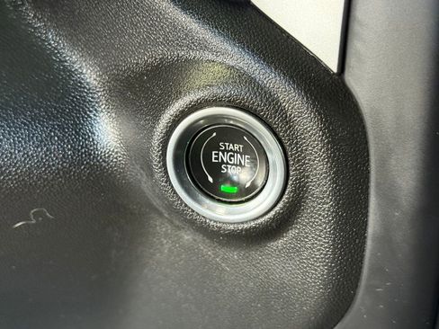 Used 2022 Chevrolet Silverado 1500 LT image 28