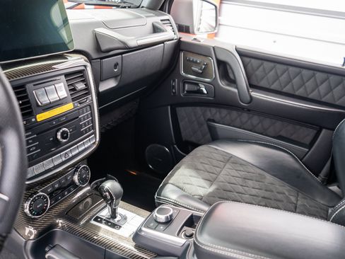 Used 2018 Mercedes-Benz G 550 Squared image 14