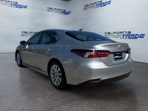 Used 2023 Toyota Camry LE image 7