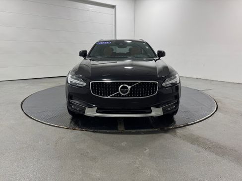 Used 2018 Volvo V90 T6 Cross Country w/ Convenience Package image 21