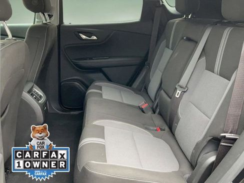 Used 2025 Chevrolet Blazer LT FWD image 13
