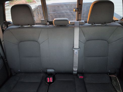 Used 2023 Chevrolet Colorado LT w/ LT Convenience Package image 20