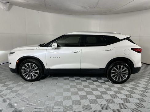Used 2023 Chevrolet Blazer Premier FWD image 5
