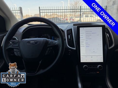 Used 2022 Ford Edge SE w/ Black Appearance Package image 7