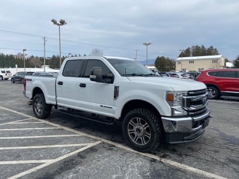 Used 2020 Ford F250 XLT image 8
