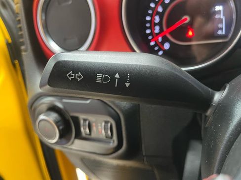 Used 2020 Jeep Wrangler Unlimited Rubicon AWD/4WD image 17