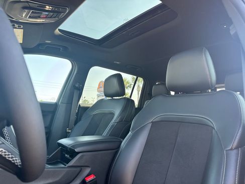 Used 2025 Jeep Grand Cherokee L Altitude AWD/4WD image 12
