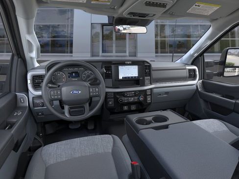 New 2026 Ford F450 XLT image 40