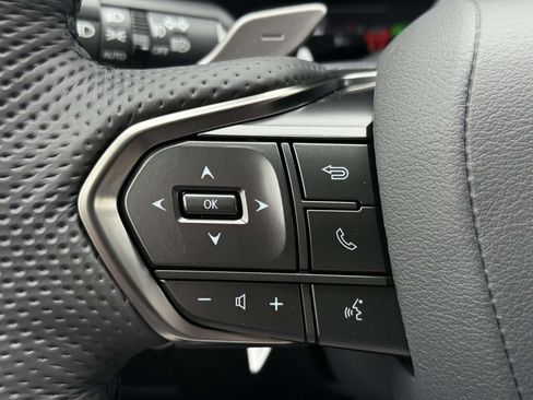 Used 2026 Lexus TX 500h AWD w/ Technology Package image 17