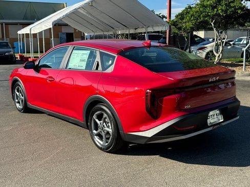 New 2025 Kia K4 FWD image 3