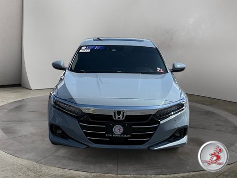 Used 2022 Honda Accord Touring image 2