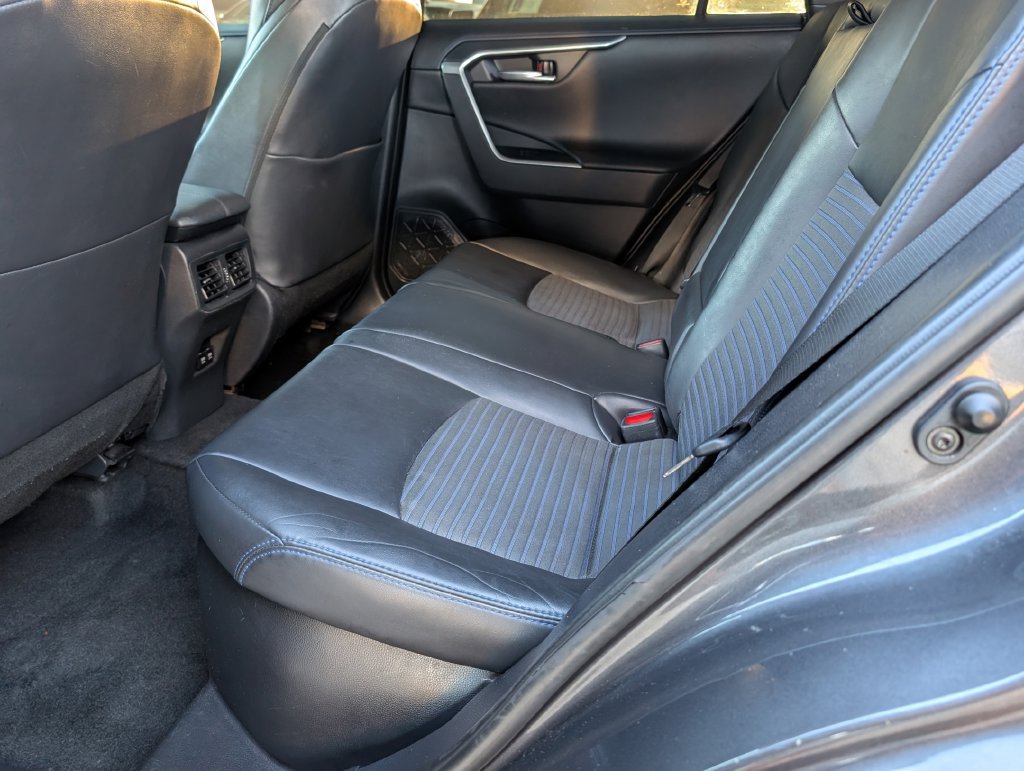 Used 2019 Toyota RAV4 XSE AWD/4WD image 19