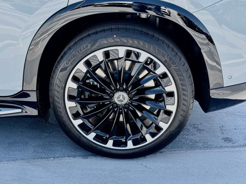 New 2026 Mercedes-Benz EQS 550 4MATIC SUV image 15