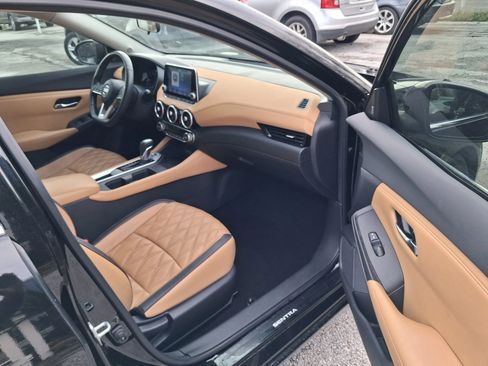 Used 2021 Nissan Sentra SV w/ SV Premium Package FWD image 5